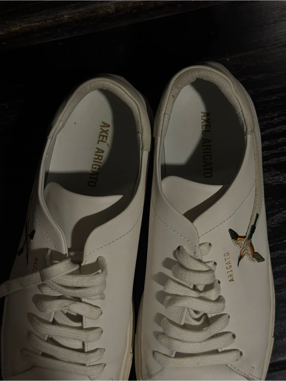 Axel Arigato White Leather Low-Top Sneakers with Embroidered logo
